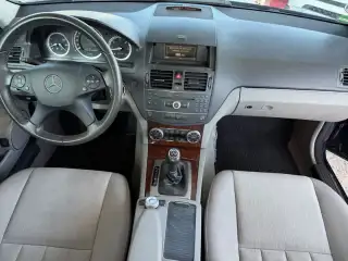Vehicle image thumbnail, number 9