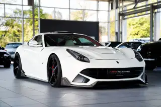 Vehicle image thumbnail, number 1