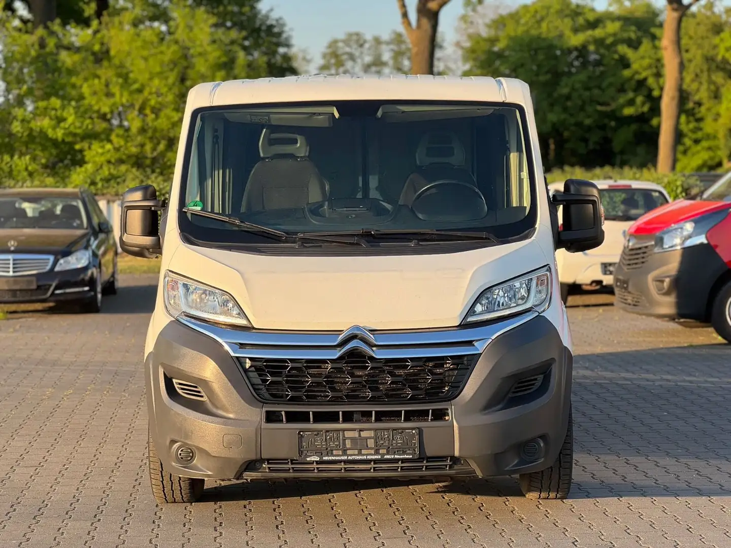 Vehicle image, number 5