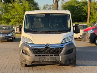 Vehicle image thumbnail, number 5
