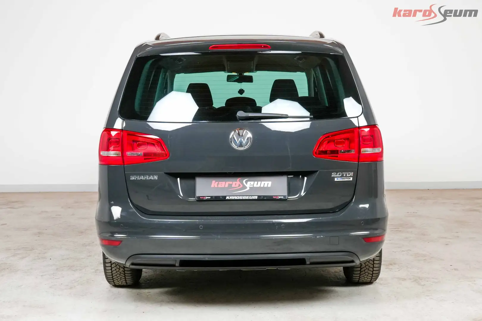 Vehicle image, number 6