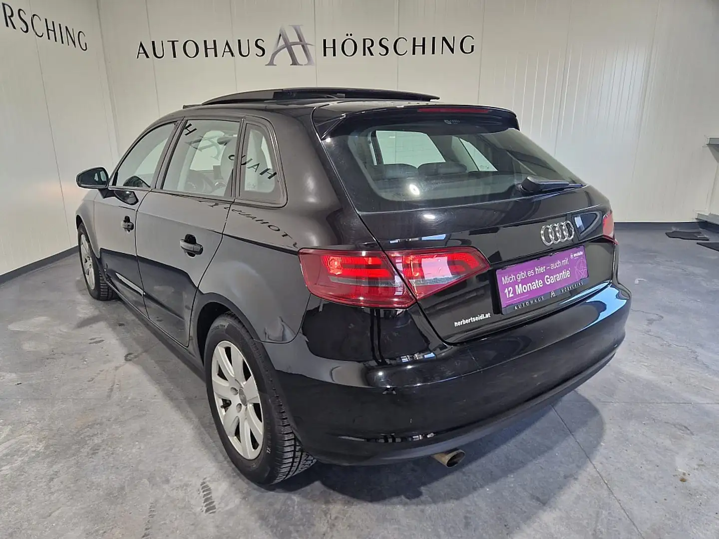 Vehicle image, number 8