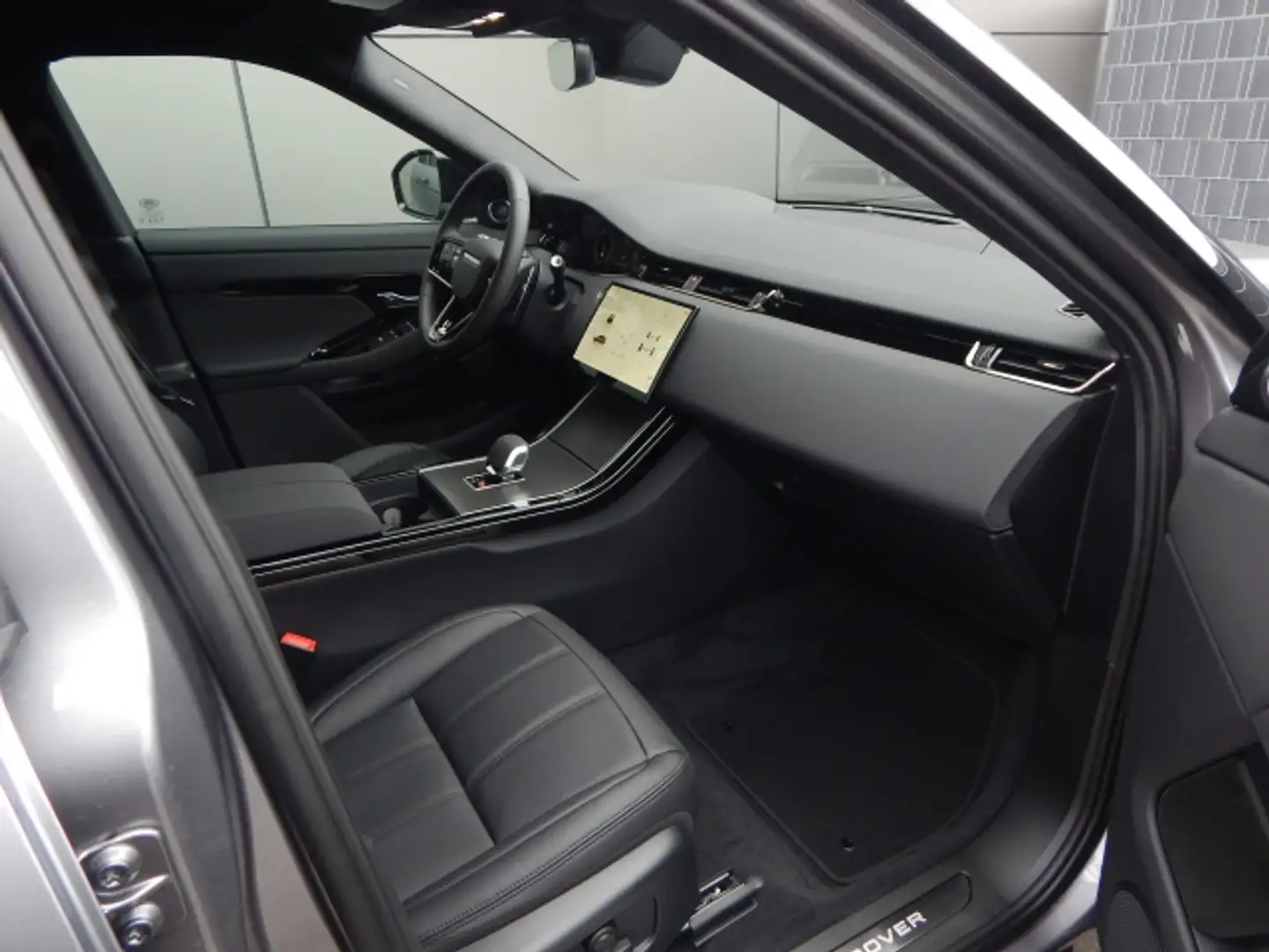 Vehicle image, number 8