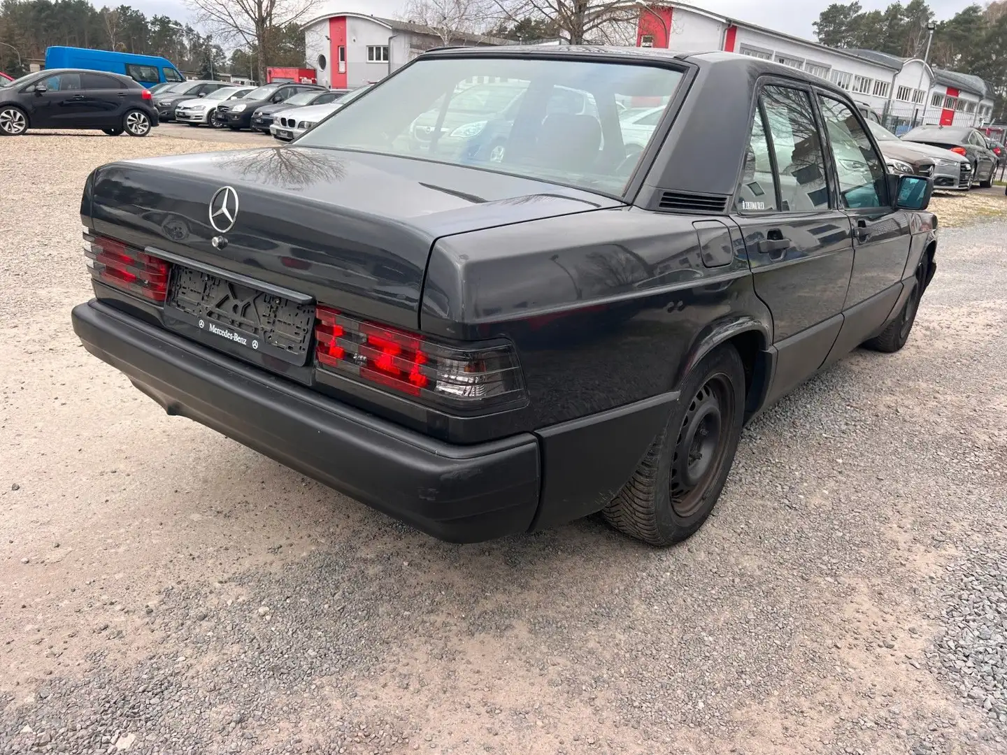Vehicle image, number 4