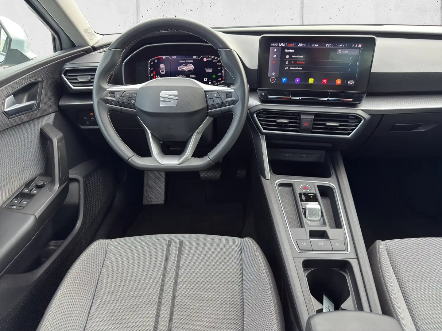 Vehicle image, number 8