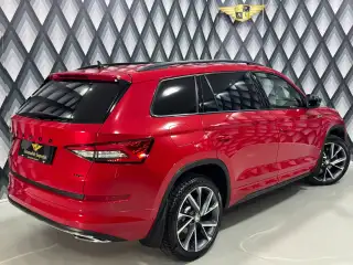 Vehicle image thumbnail, number 4