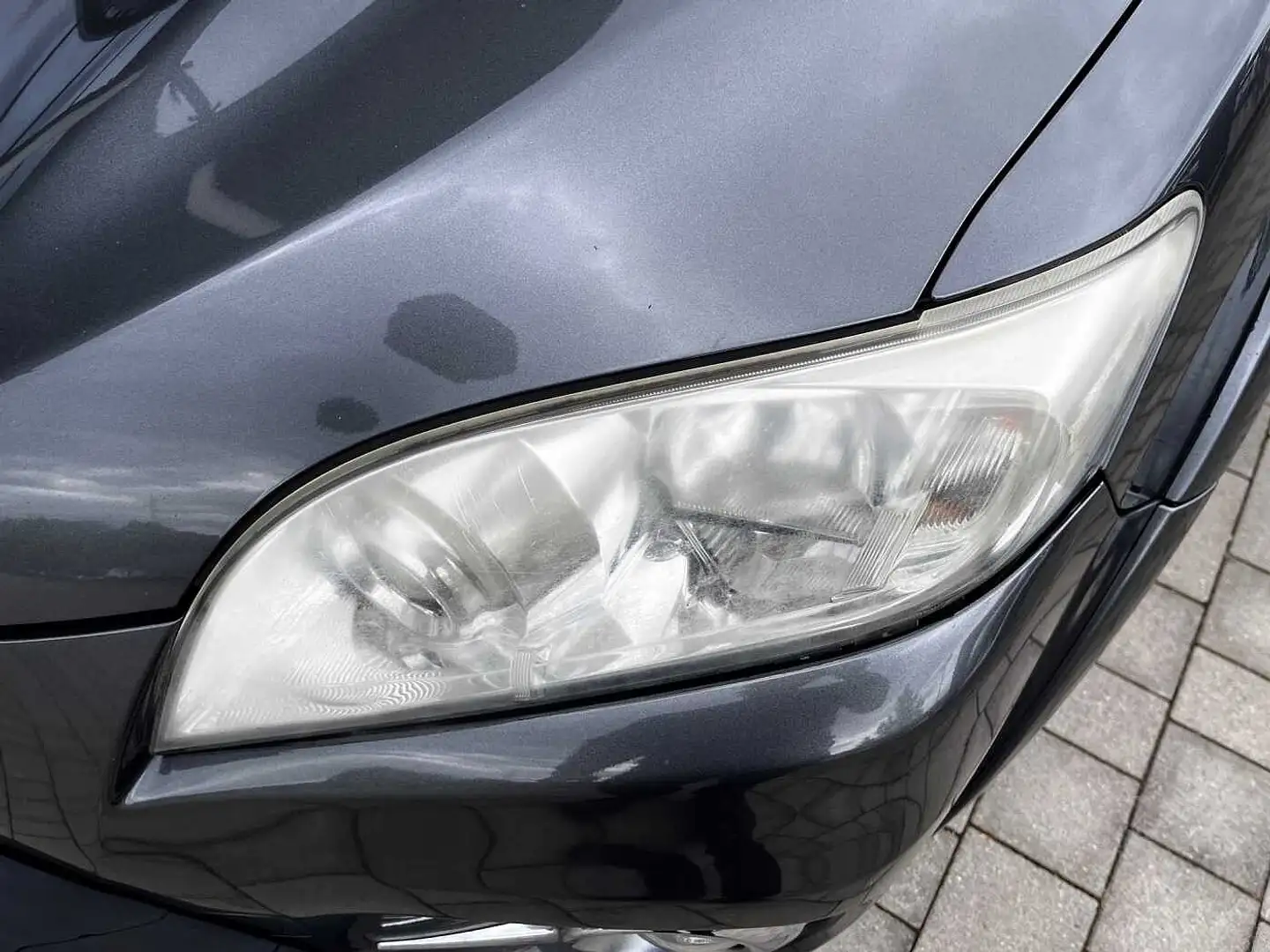 Vehicle image, number 3