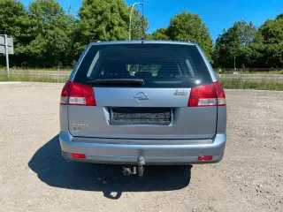 Vehicle image thumbnail, number 4