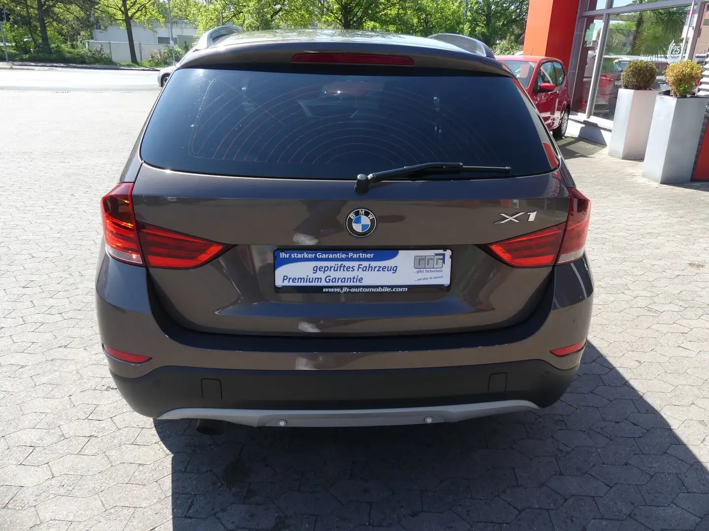 Vehicle image, number 4
