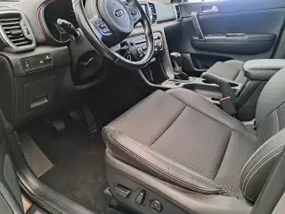 Vehicle image thumbnail, number 9