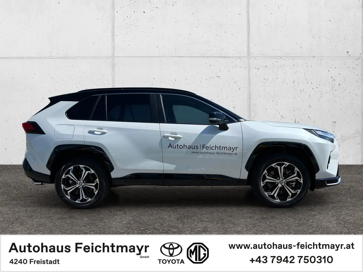 Vehicle image, number 4