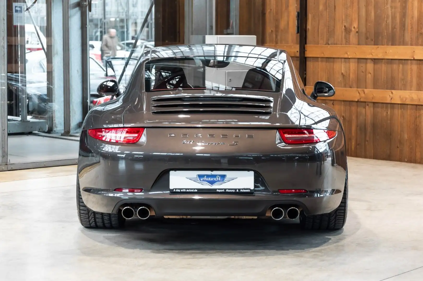 Vehicle image, number 4