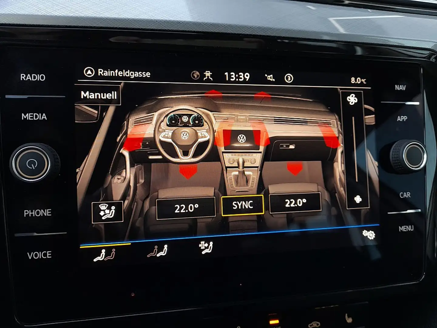 Vehicle image, number 6