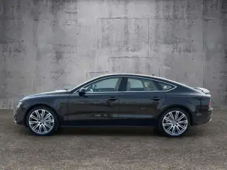 Vehicle image thumbnail, number 8