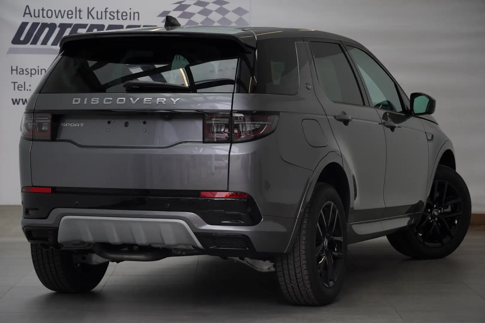 Vehicle image, number 8