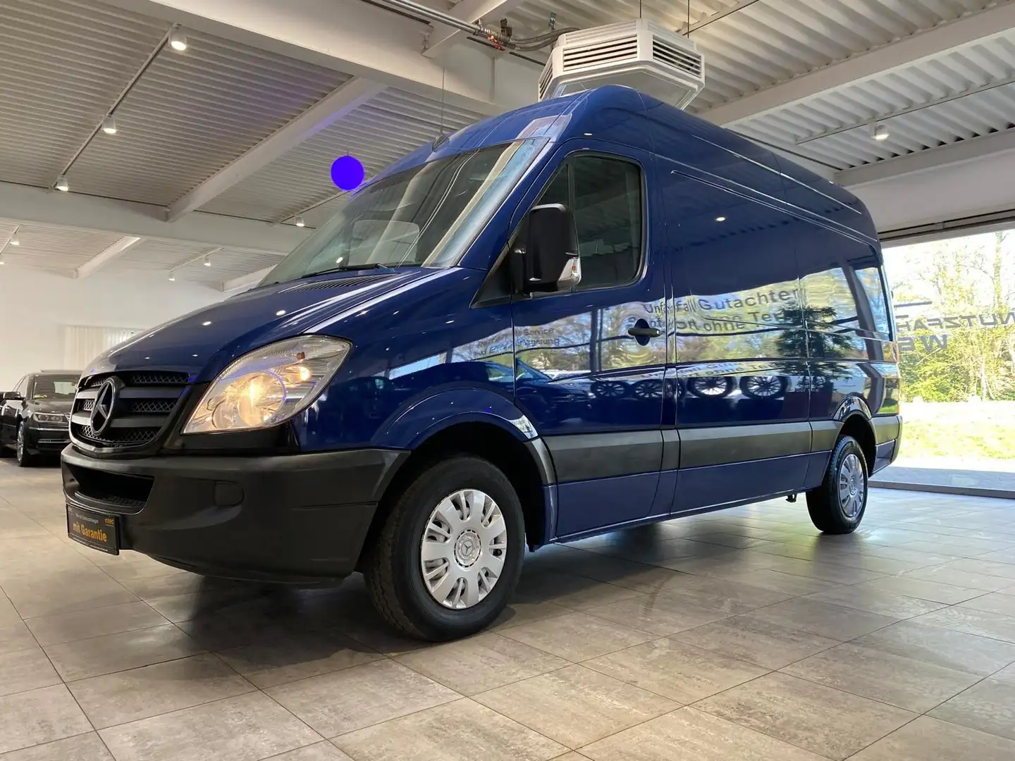 Vehicle image, number 7