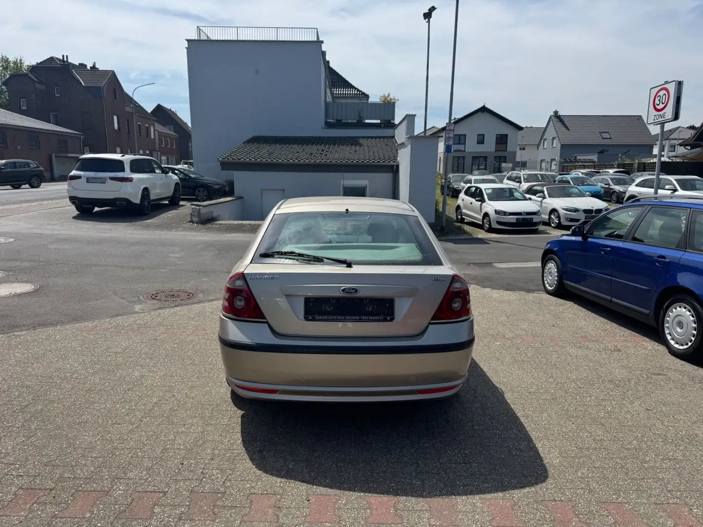 Vehicle image, number 7