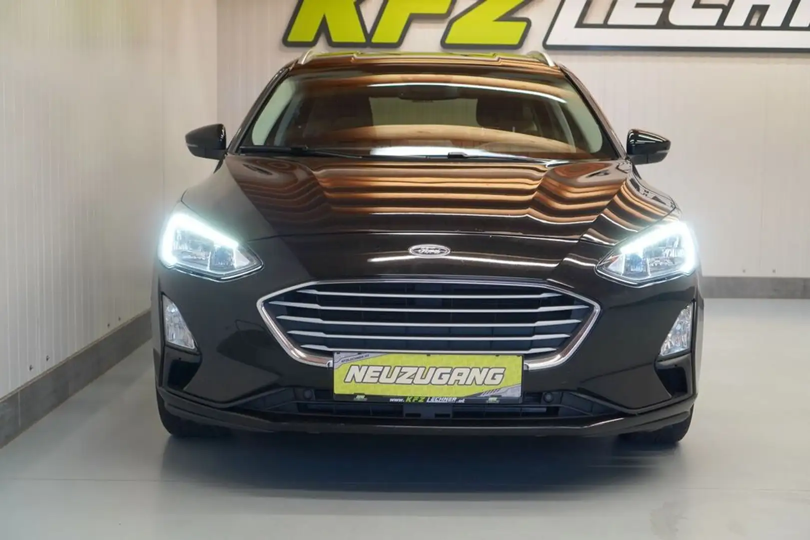 Vehicle image, number 9