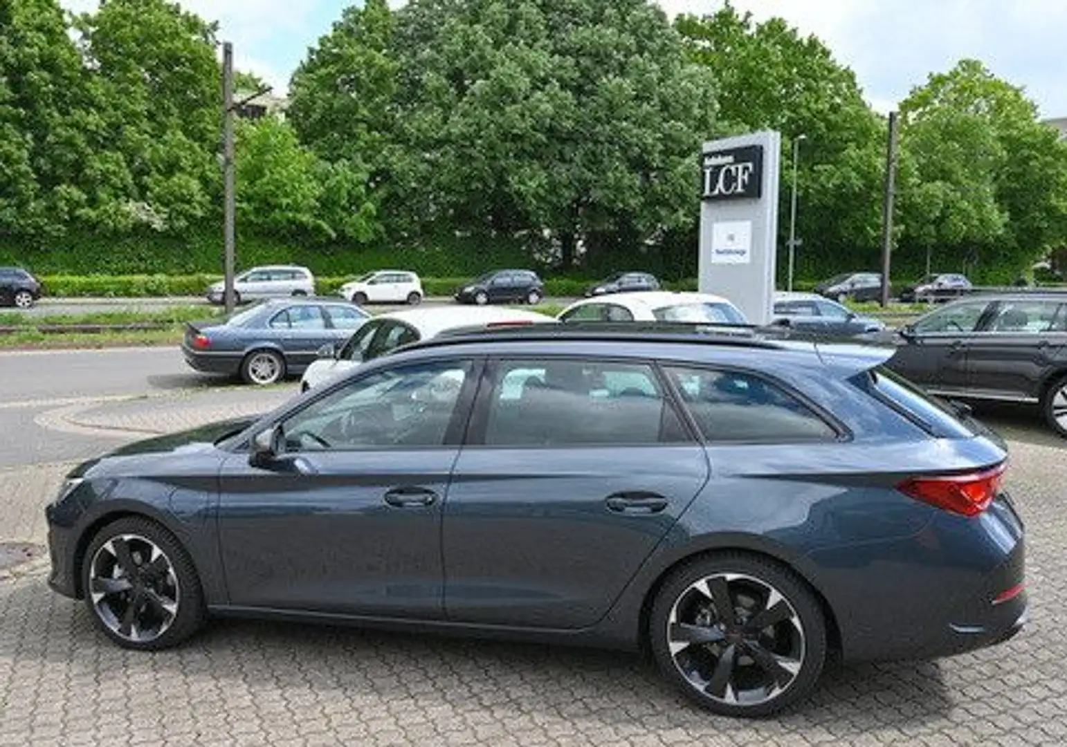 Vehicle image, number 7