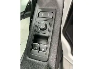 Vehicle image thumbnail, number 9