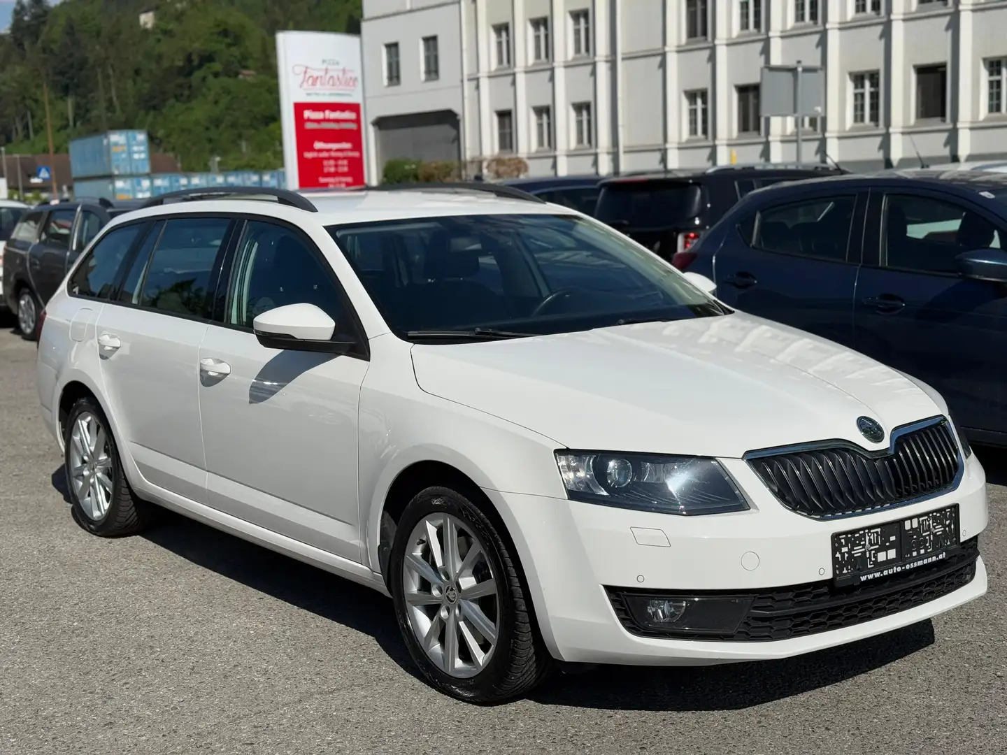 Vehicle image, number 1