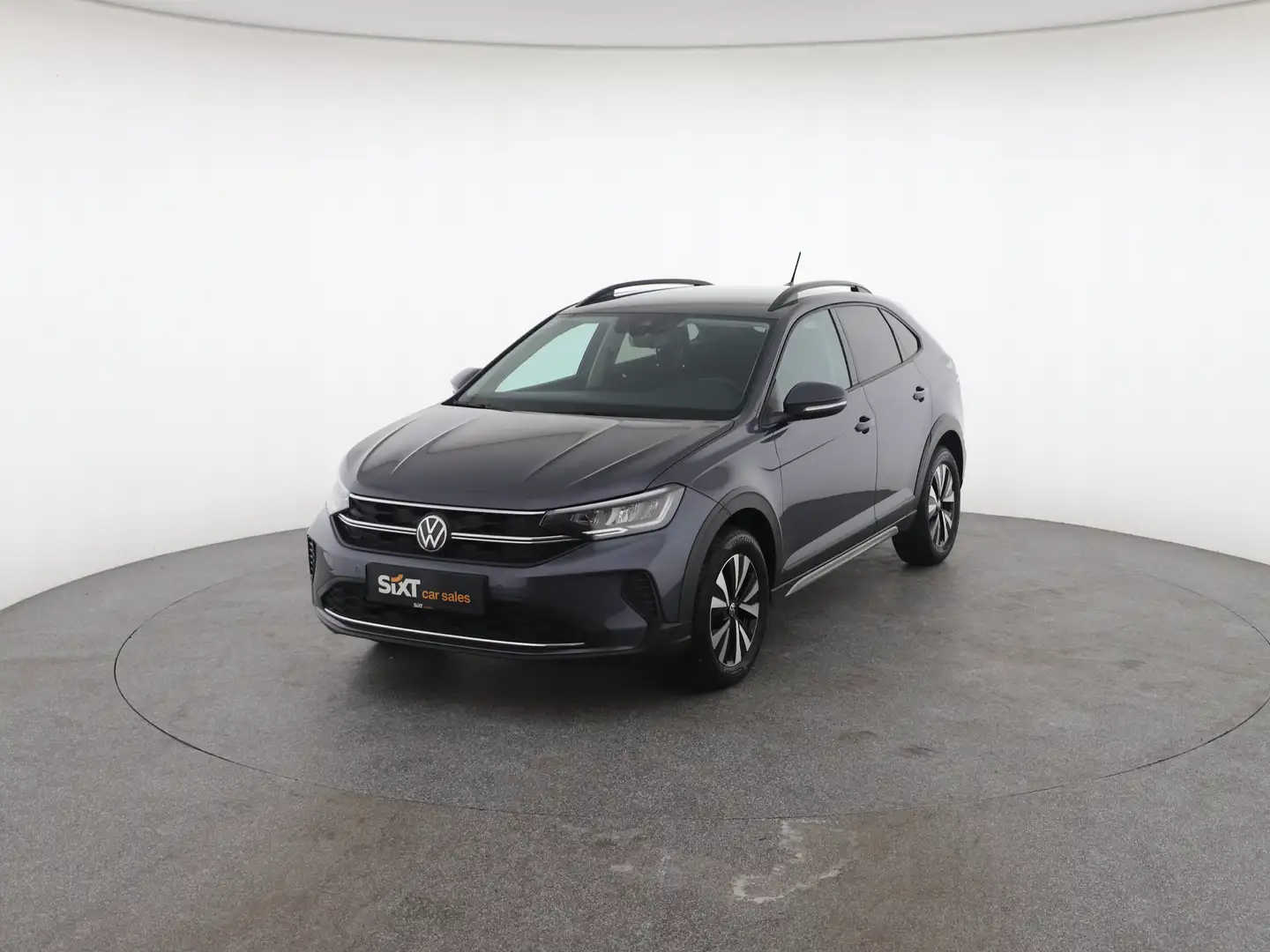 Vehicle image, number 3