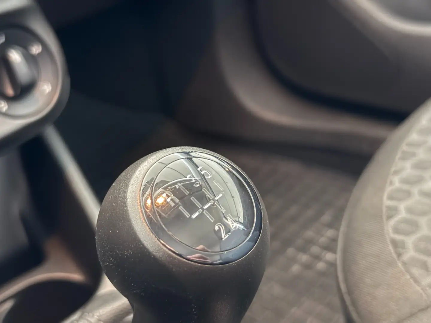 Vehicle image, number 9