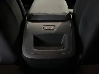 Vehicle image thumbnail, number 18