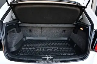 Vehicle image thumbnail, number 16
