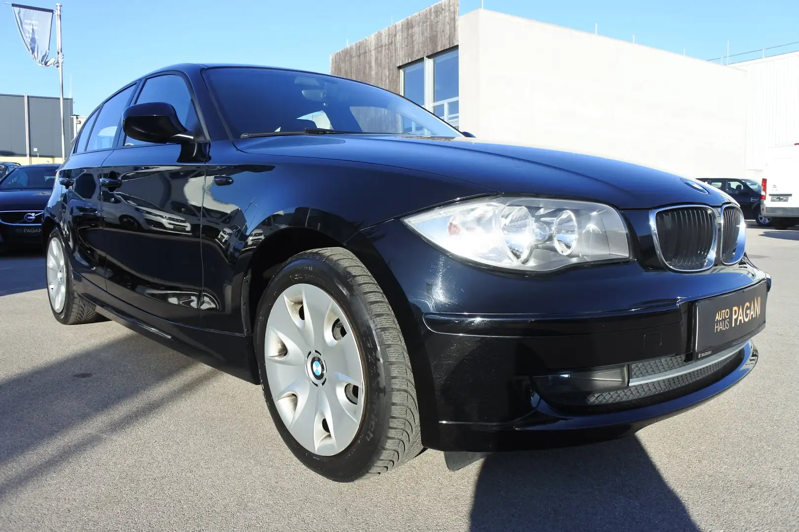 Vehicle image, number 6