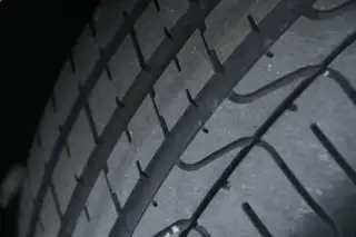Vehicle image thumbnail, number 12