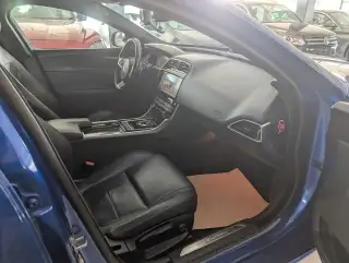 Vehicle image thumbnail, number 14