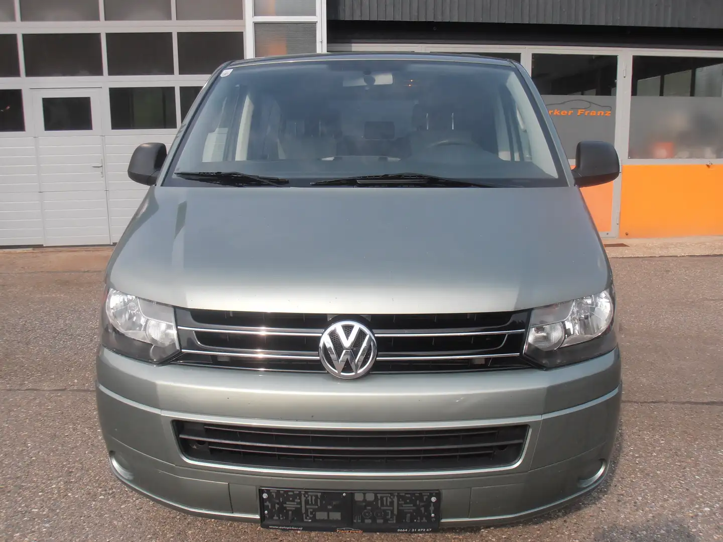 Vehicle image, number 1