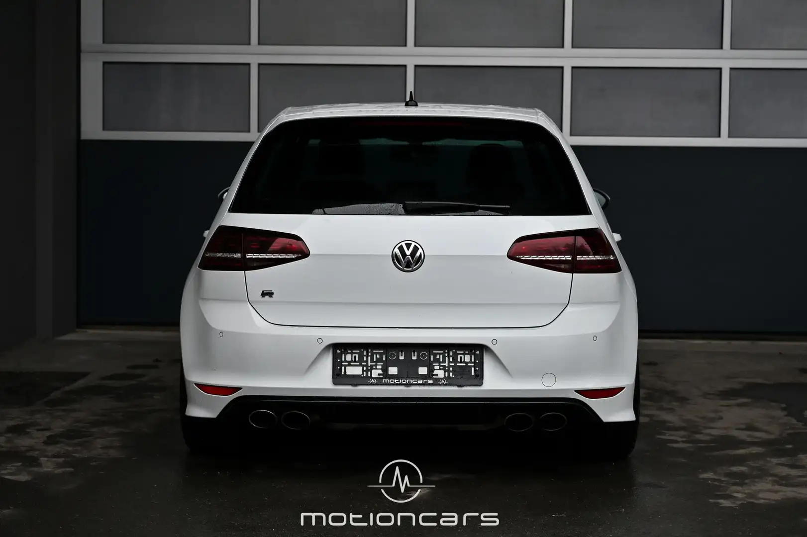 Vehicle image, number 4