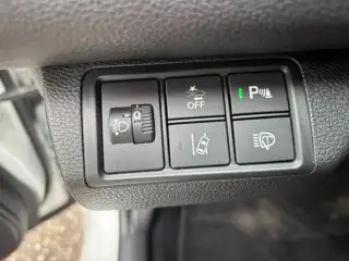 Vehicle image thumbnail, number 7