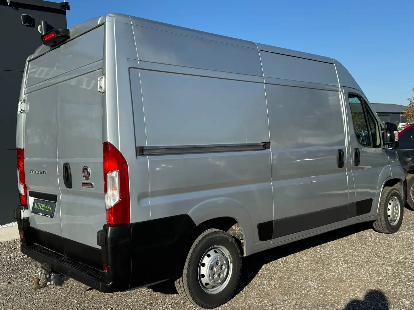 Vehicle image, number 5