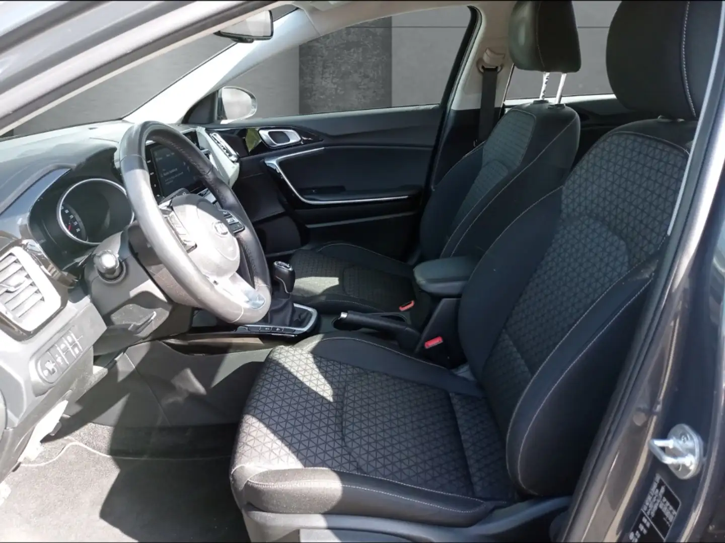 Vehicle image, number 7