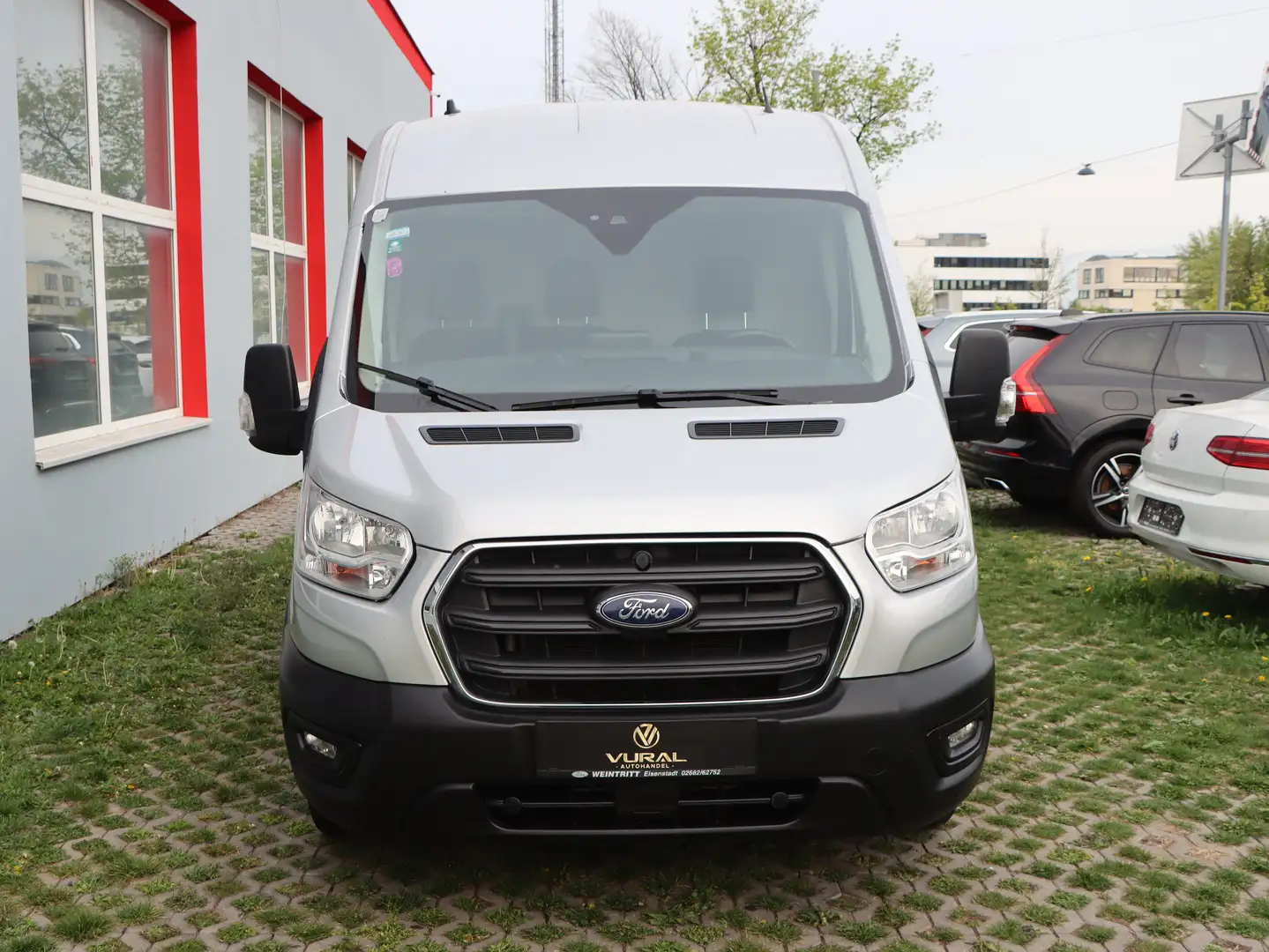 Vehicle image, number 3
