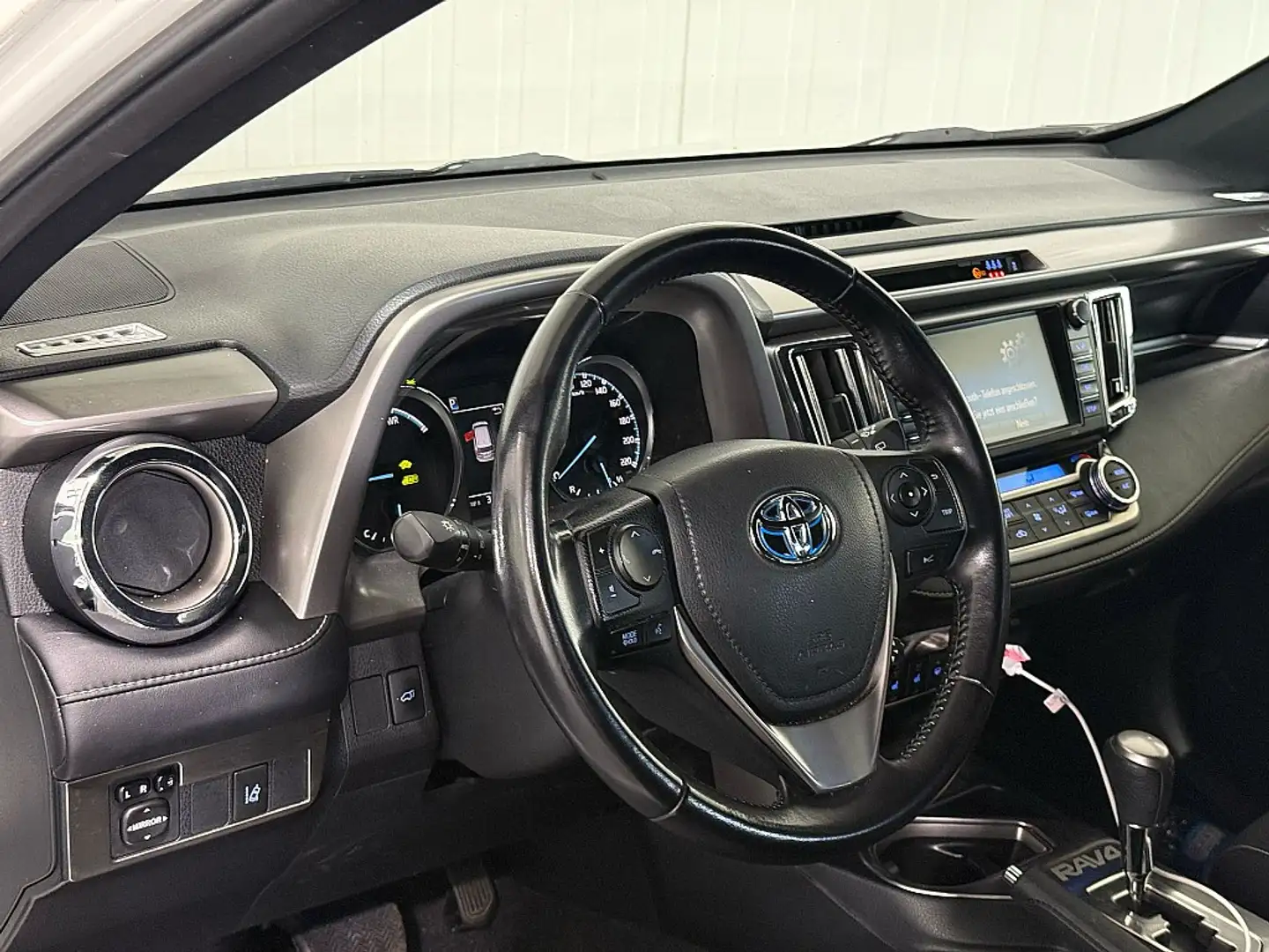 Vehicle image, number 8