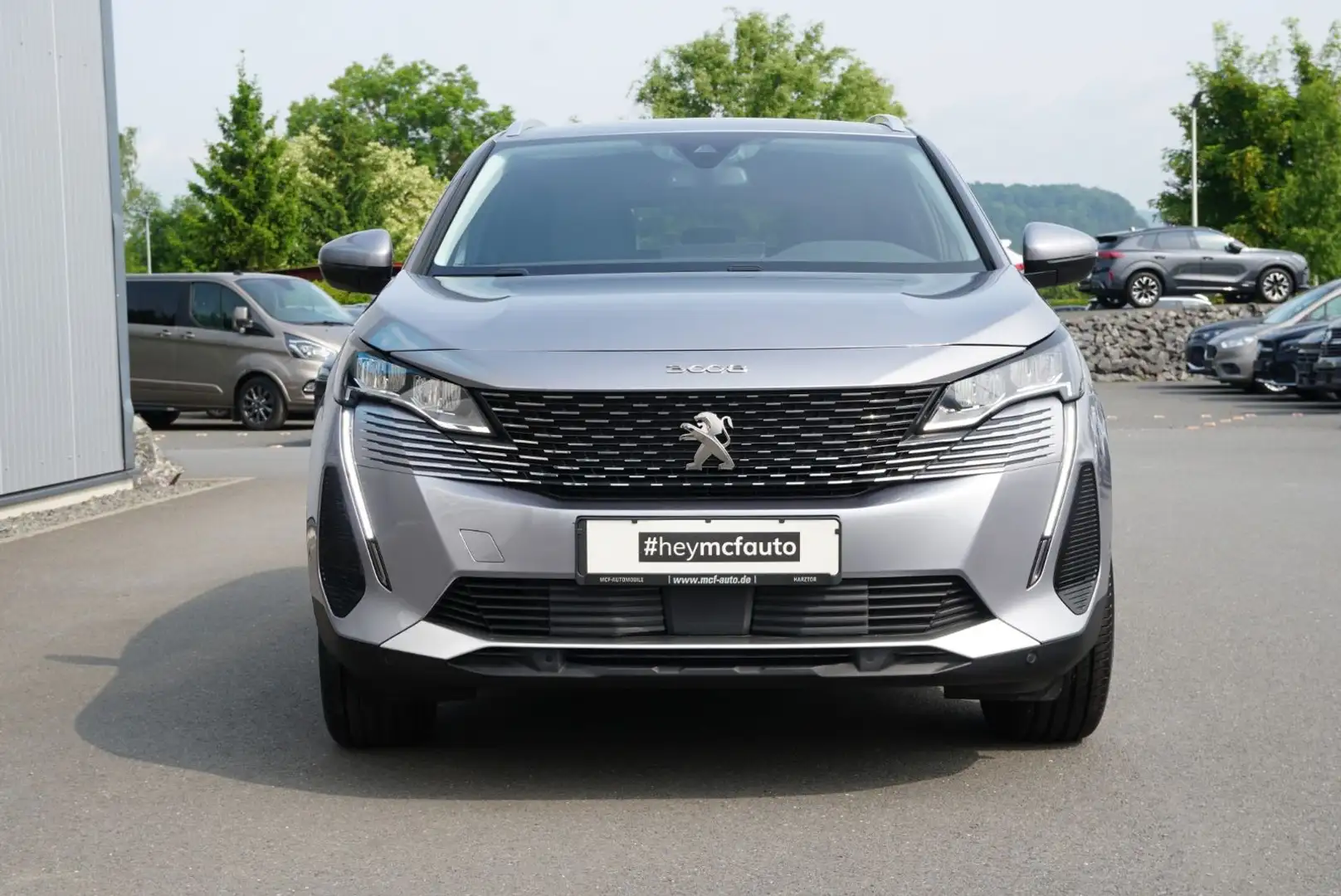 Vehicle image, number 2