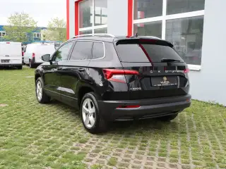 Vehicle image thumbnail, number 7