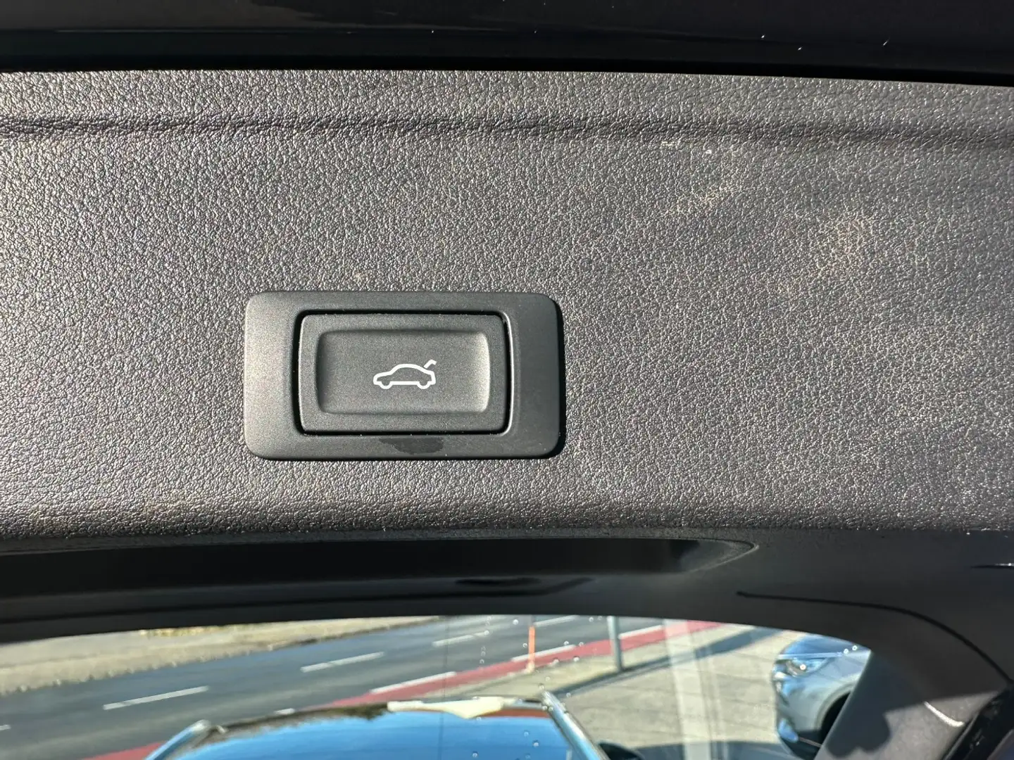 Vehicle image, number 7
