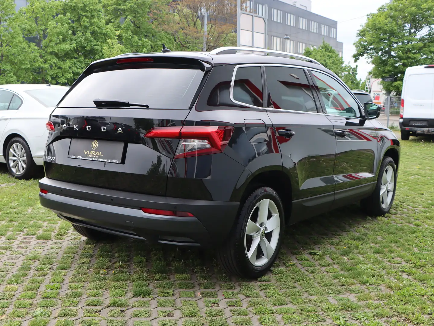 Vehicle image, number 5