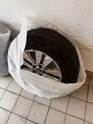 Vehicle image thumbnail, number 15