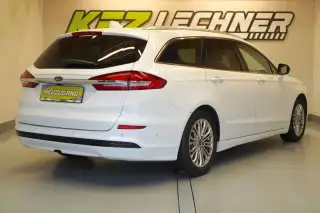Vehicle image thumbnail, number 4