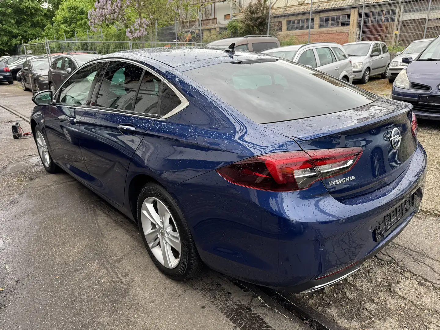 Vehicle image, number 5