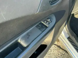 Vehicle image thumbnail, number 12