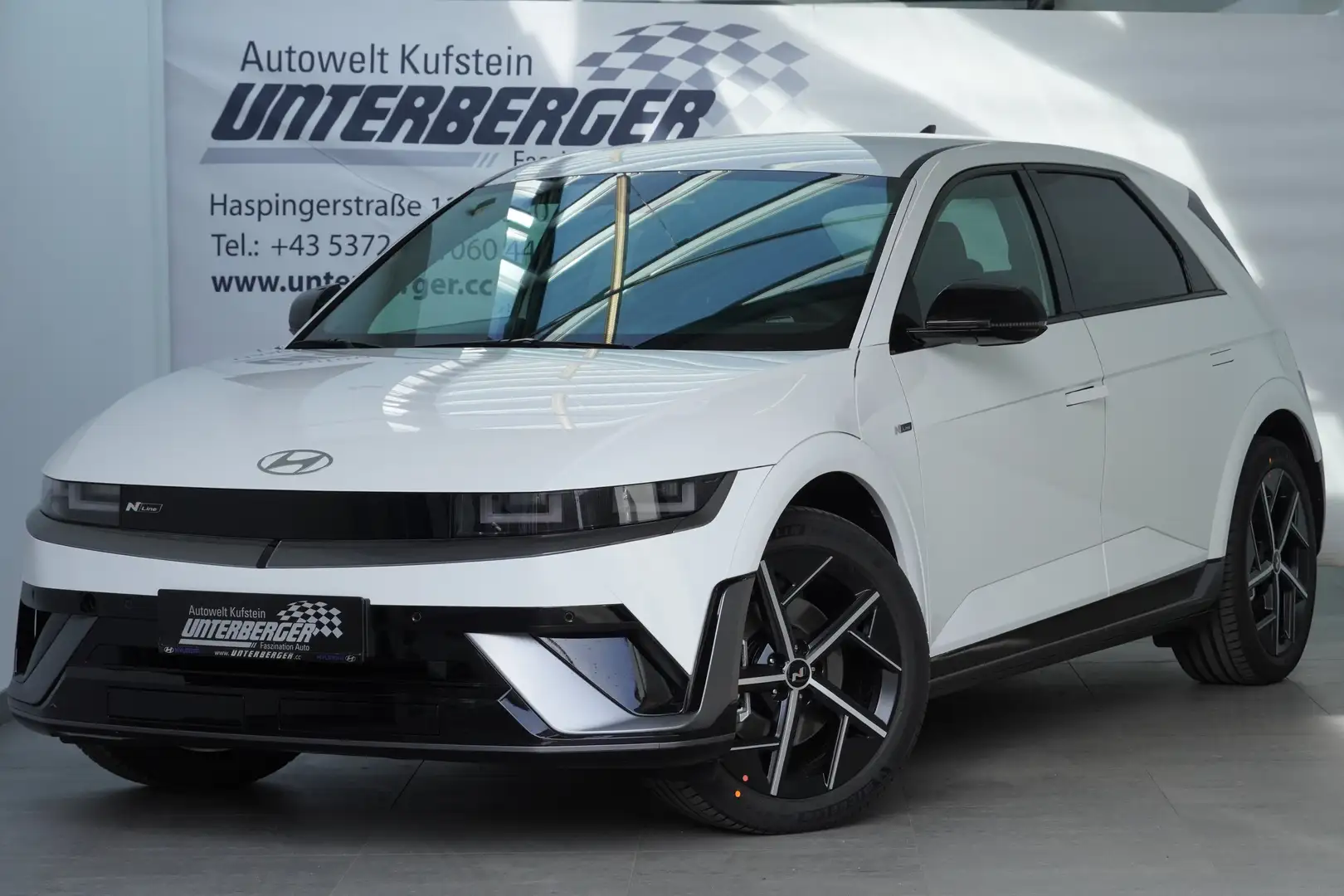 Vehicle image, number 2