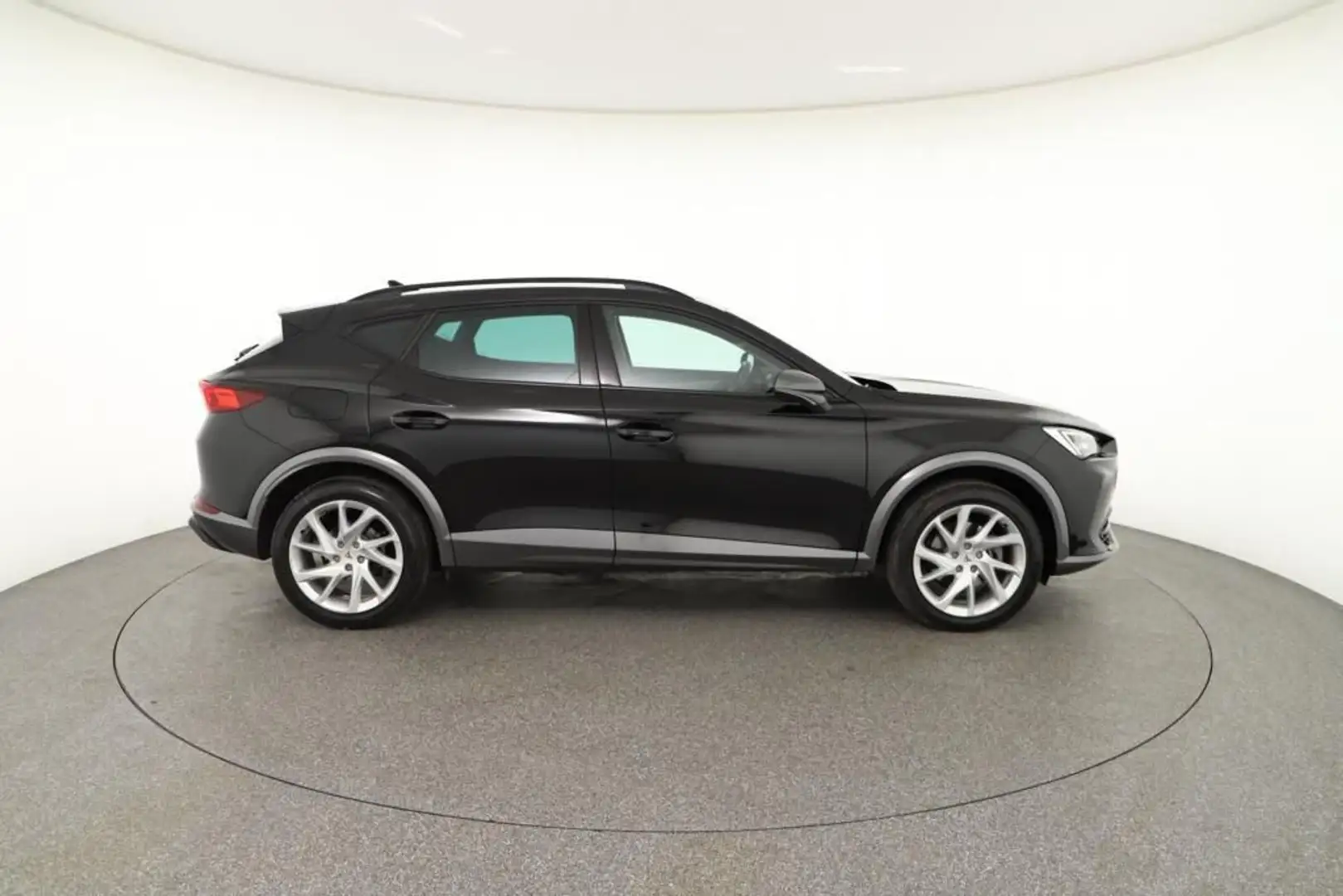 Vehicle image, number 7