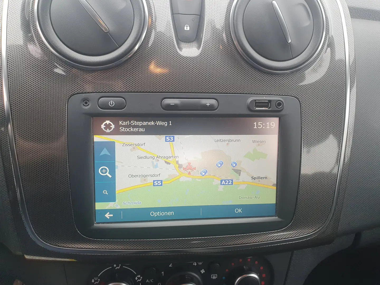 Vehicle image, number 8